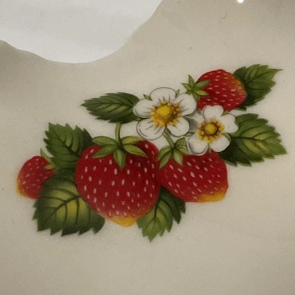 Vintage Strawberry Design Dixon Art Studio 22kt Gold Rimmed Candy Trinket Dish